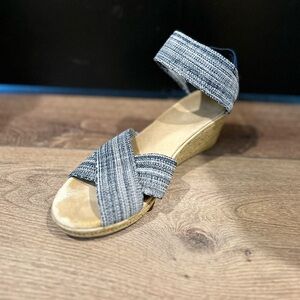 Women’s Sandals